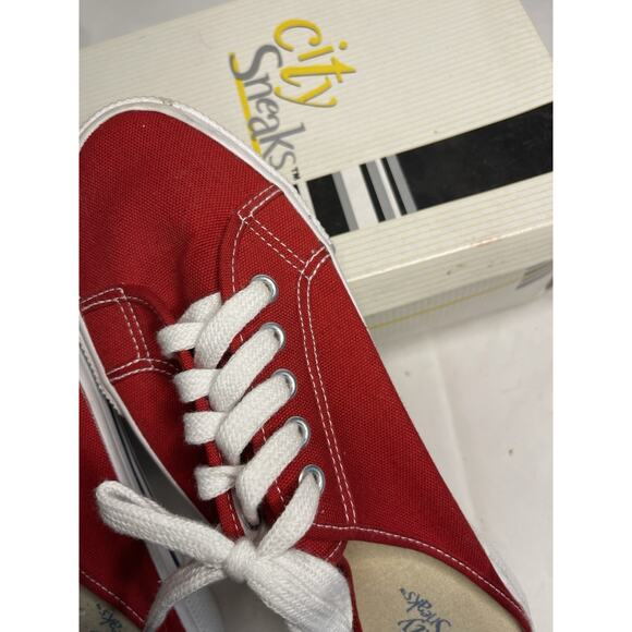City Sneaks Slip-On Sneakers Women’s Size 8.5 Red Shoe Christmas Canvas Casual - Picture 8 of 11